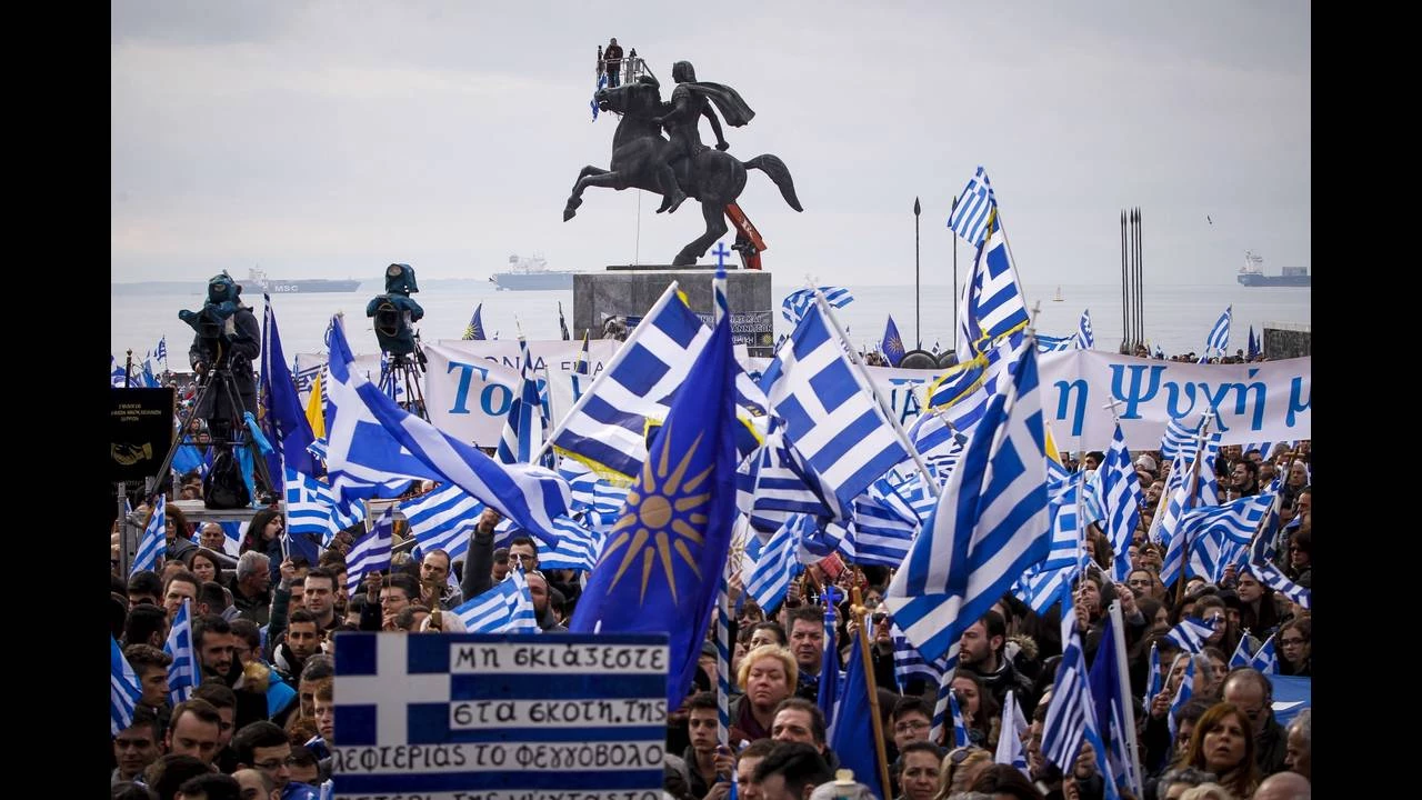 Ο ιδιοκτήτης του Epsilon στο συλλαλητηριο που χλεύαζε η εκπομπή της Στεφανίδου